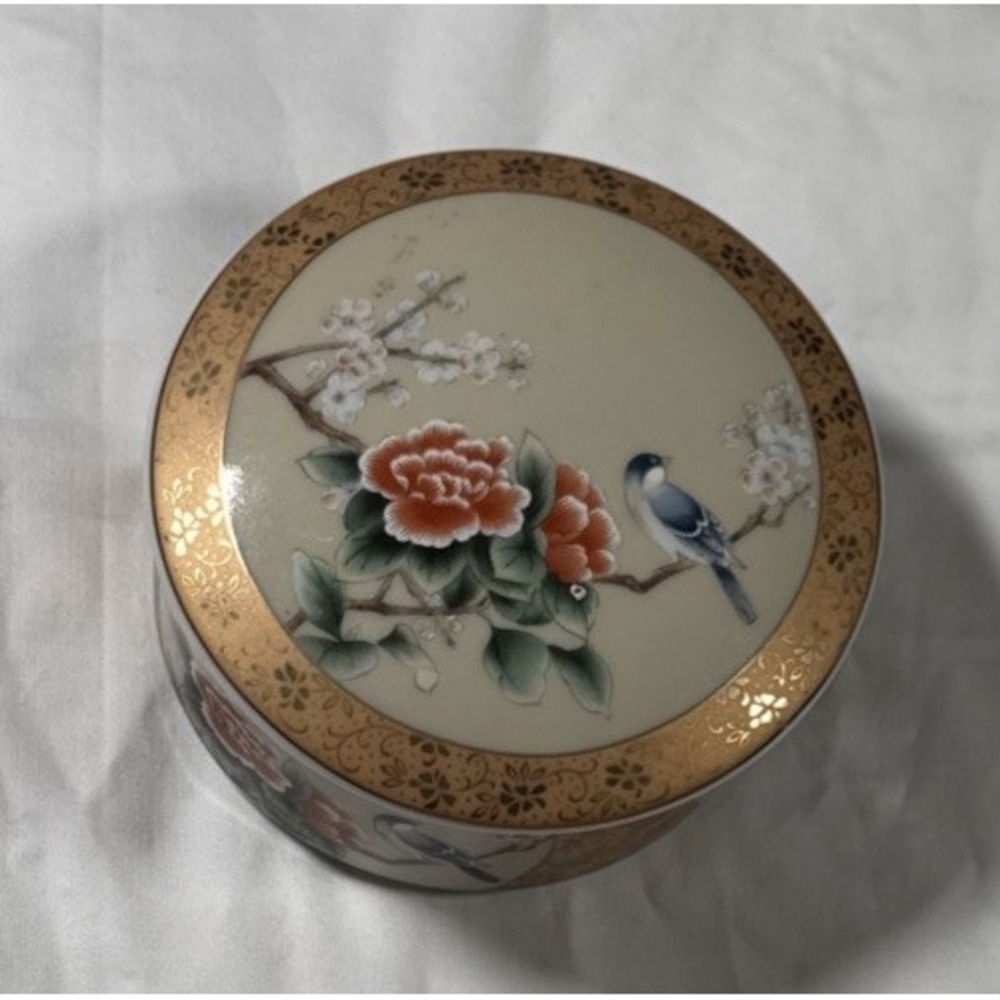 Vintage Satsuma Round Floral Trinket Ring Box With Gold Trim Japan